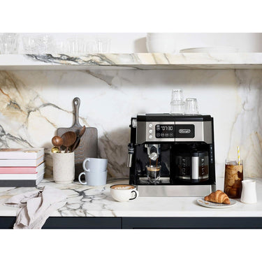 Delonghi COM532M All-in-One Combination Coffee Maker & Espresso Machine - (Refurbished)