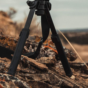 Magpul Rifle Bipod Gun Rest for Hunting and Shooting - MAG933-FDE