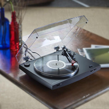 Audio-Technica AT-LP3BK Fully Automatic Belt-Drive Stereo Turntable,White REFURBISHED