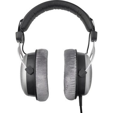 BeyerDynamic DT-880 Pro Headphones 250 Ohm + Audio Entertainment Bundle