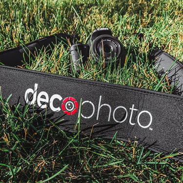 Deco Photo Mirrorless & DSLR Universal Power Strap w/ Built In Camera Charger + 32GB Card