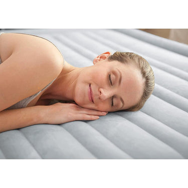Intex Comfort Plush Elevated DuraBeam Airbed w/ Internal Electric Pump (18 Inch Queen)