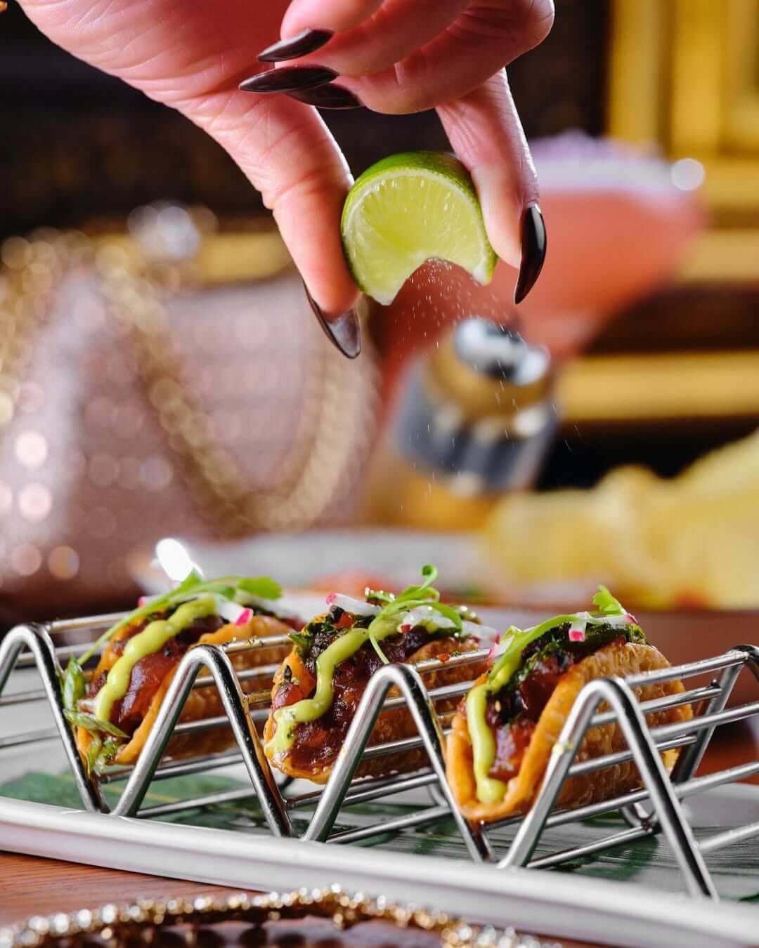 tuna wonton tacos