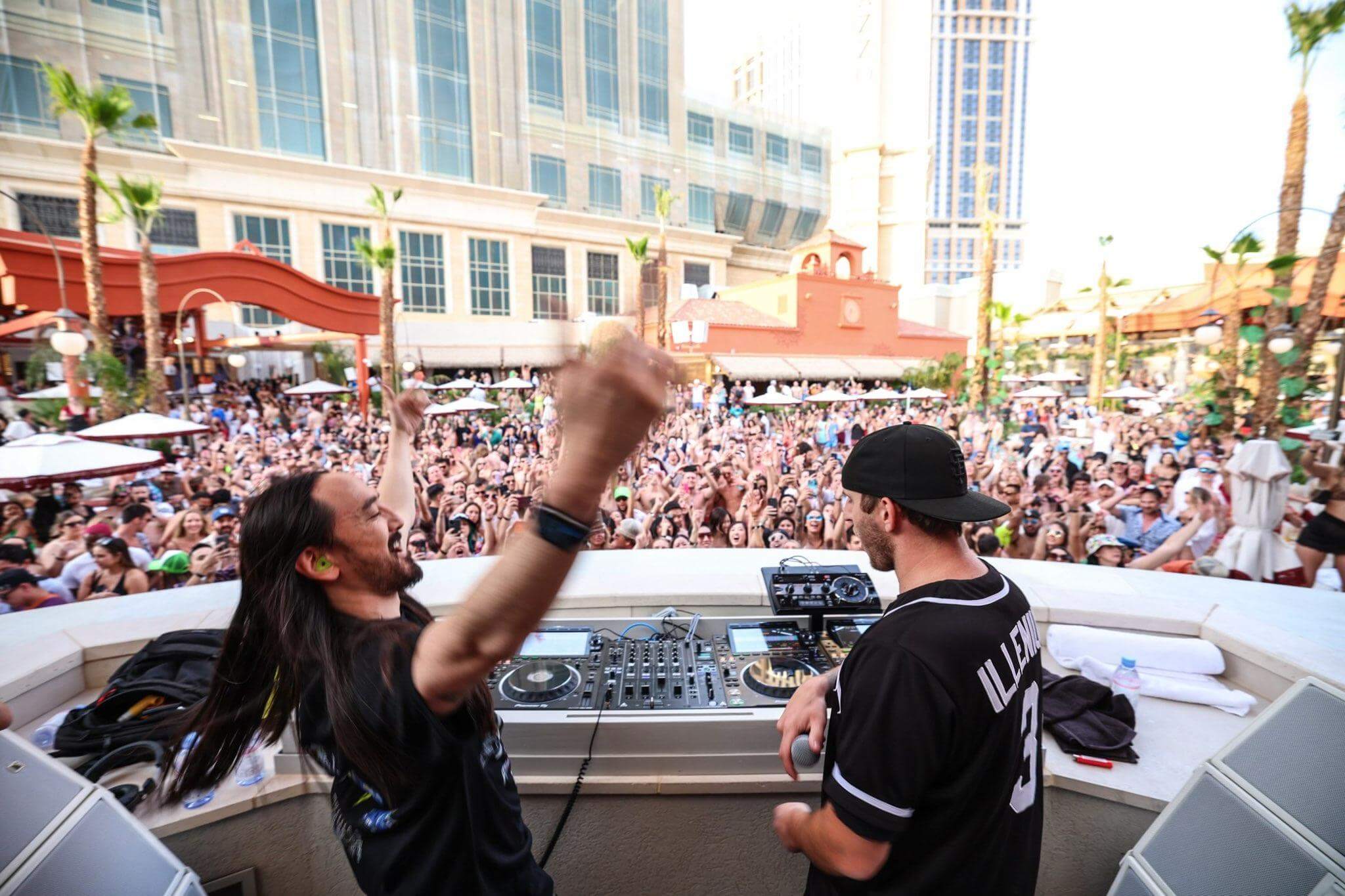 2022 TAO Beach Dayclub Grand Opening Steve Aoki Illenium