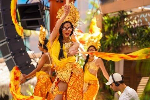 TAO Beach Dayclub dancers and performers