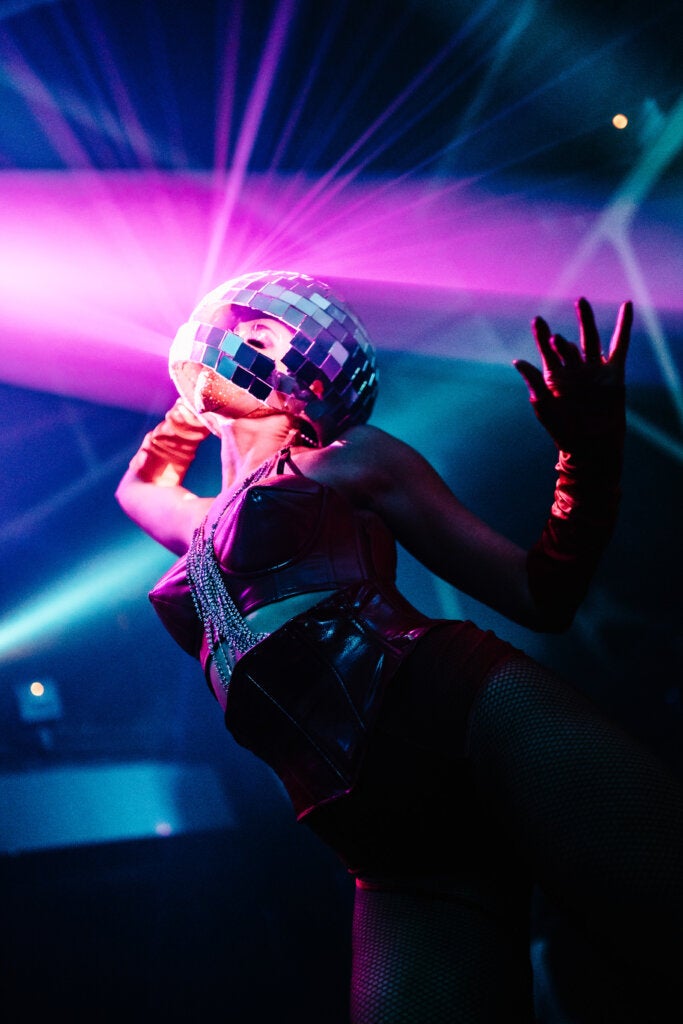 dancer at Hakkasan