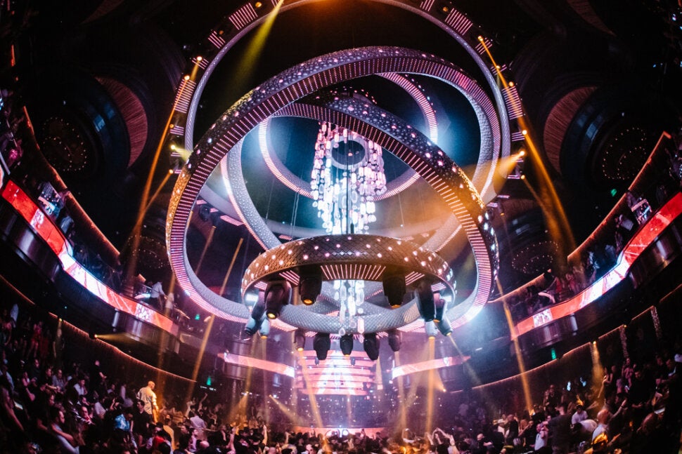 Omnia Chandelier