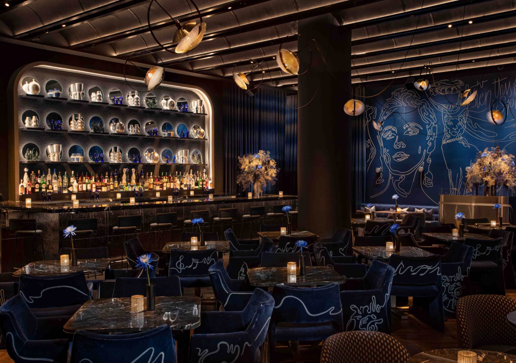 silver lining piano lounge