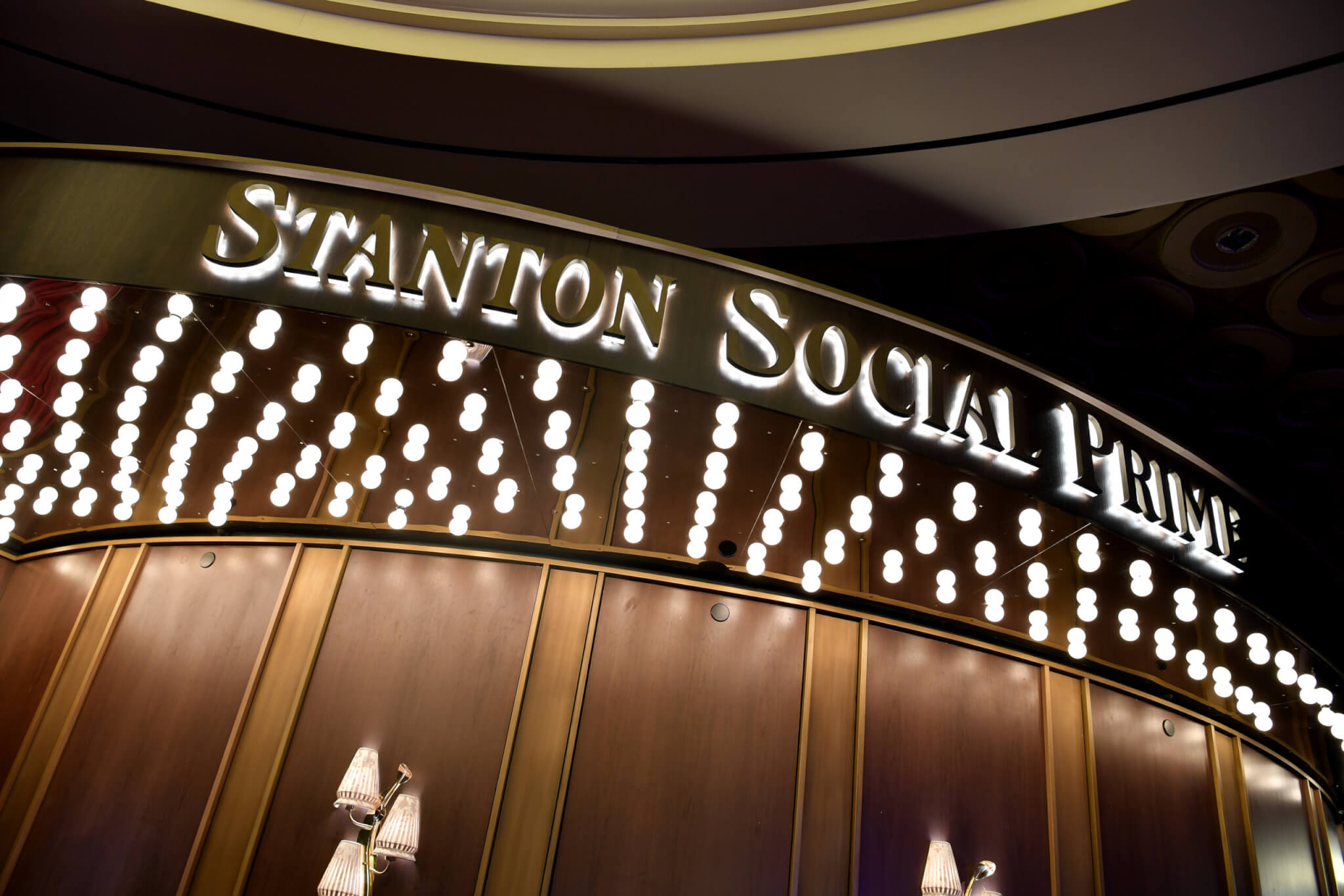 Stanton Social Prime Sign