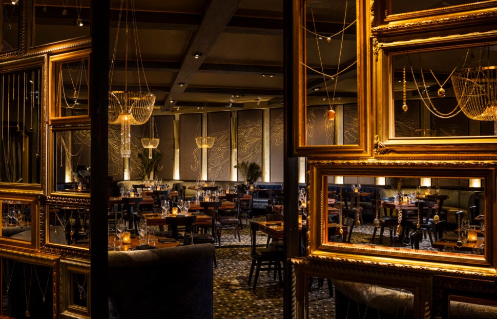 Dining Entry