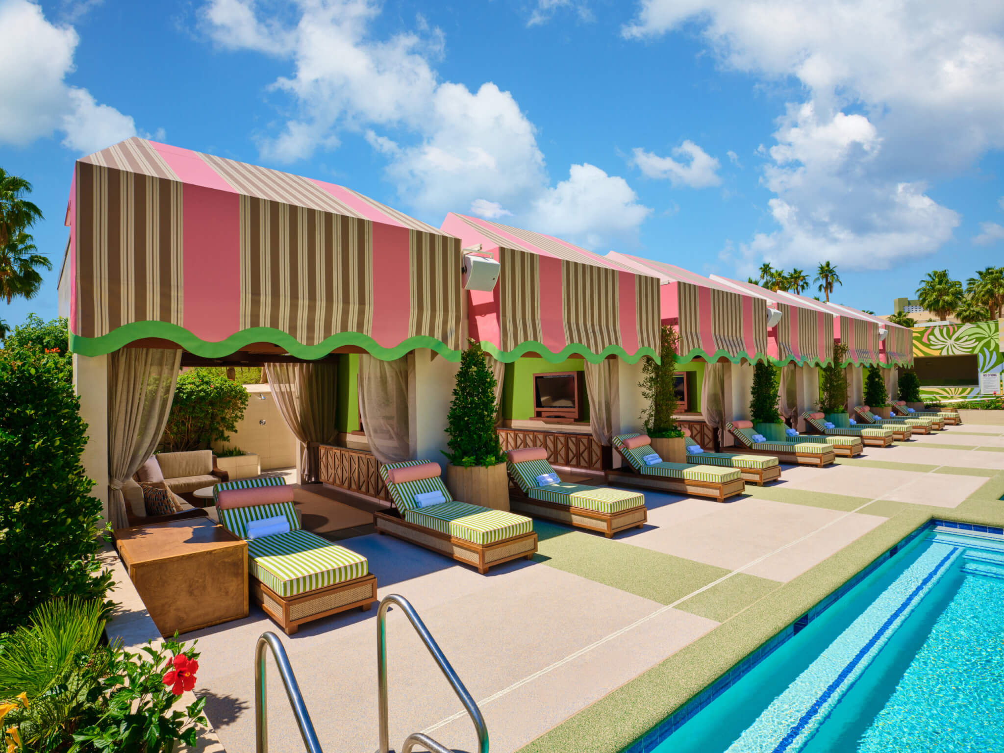 Palm Tree Beach Club Villas