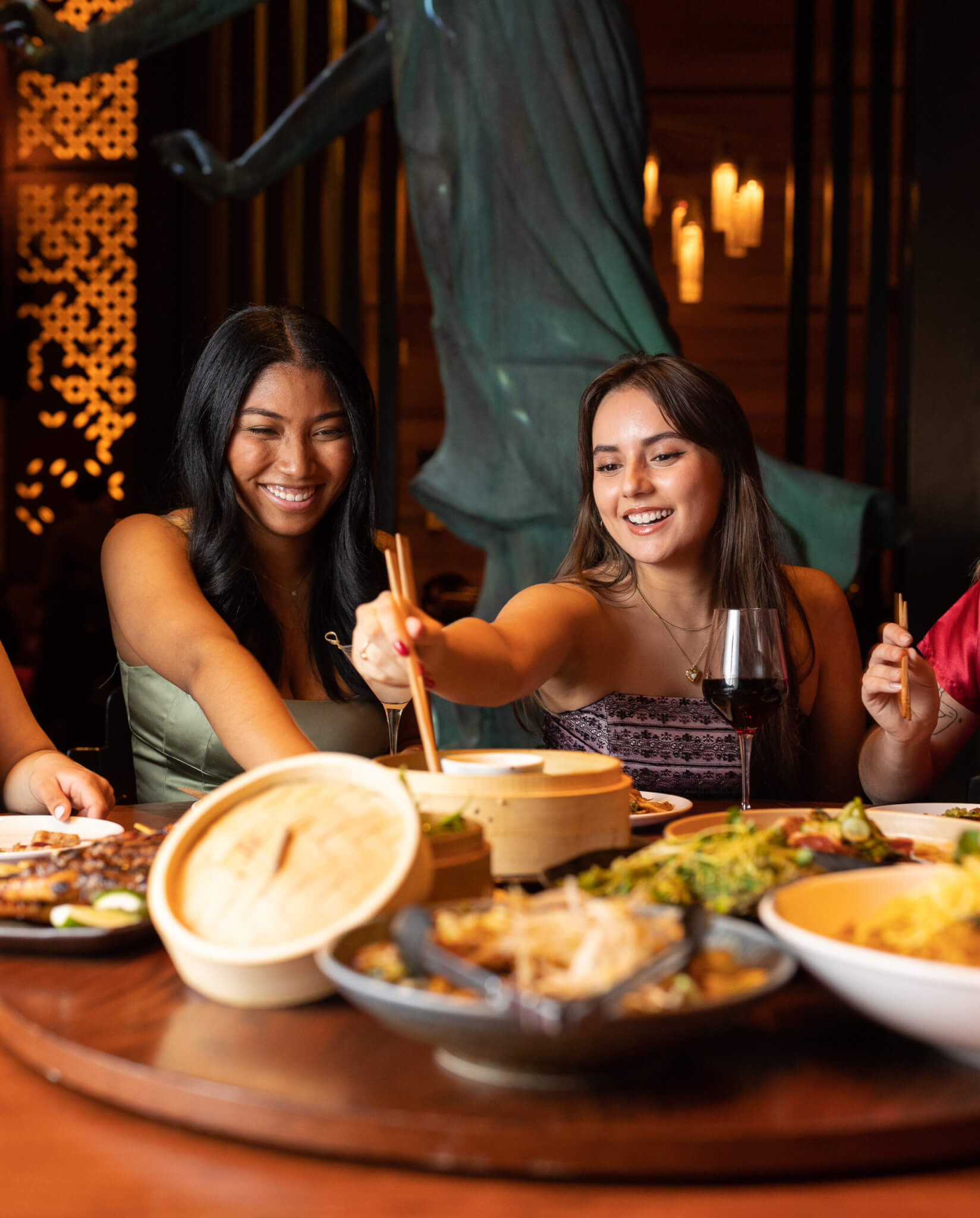 girls dining at tao