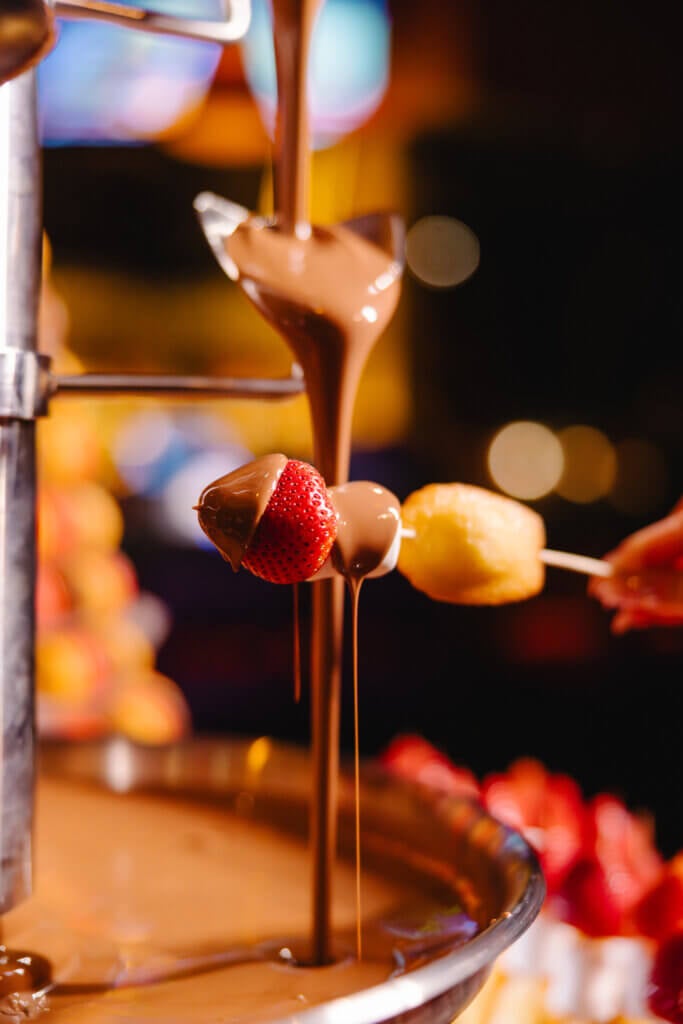 Chocolate Fountain with Fruit