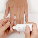 OPI ProSpa Cuticle Cream: Exfoliating Gel for Dry Hands - Image 2